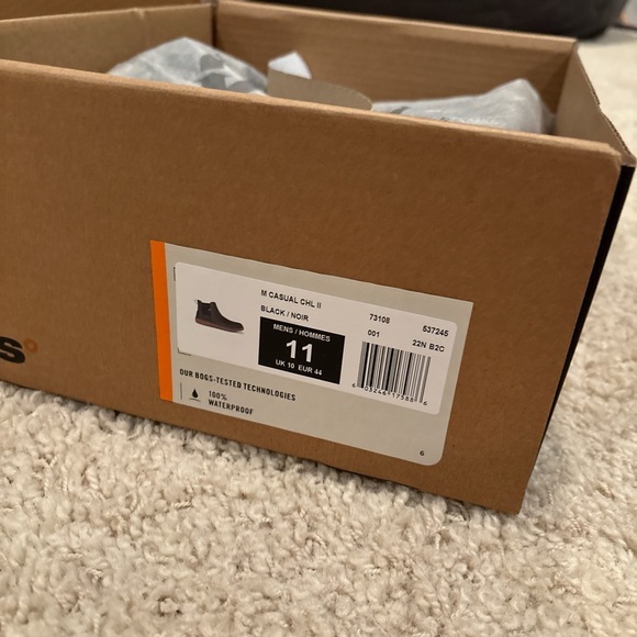 New in Box BOGS Men's Casual Chelsea II Waterproof Slip-On Black Boots Size 11 - Picture 7 of 8